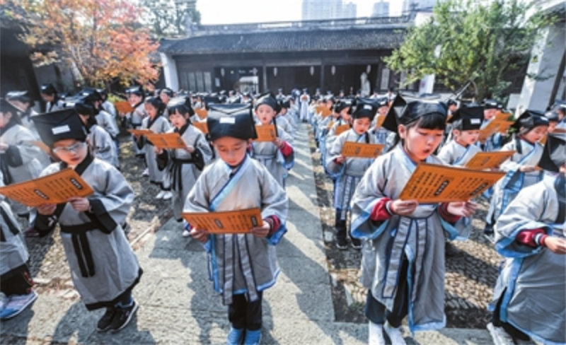 乡村振兴需要整形、还魂和传神